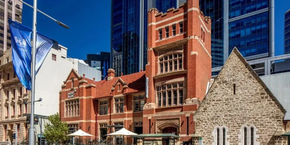 St Georges Tce Road view