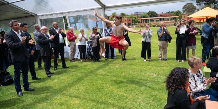 Performers at the Carrolup Centre Establishment Ceremony