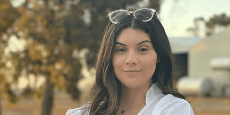 Country girl hailed PR & social media queen