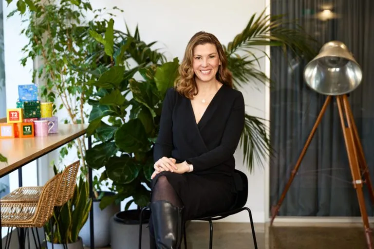 Curtin graduate Dr Marnie Gibson