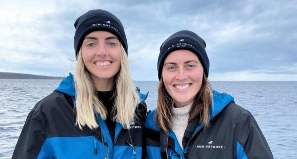 curtin marine science graduates brodee lowe and her friend