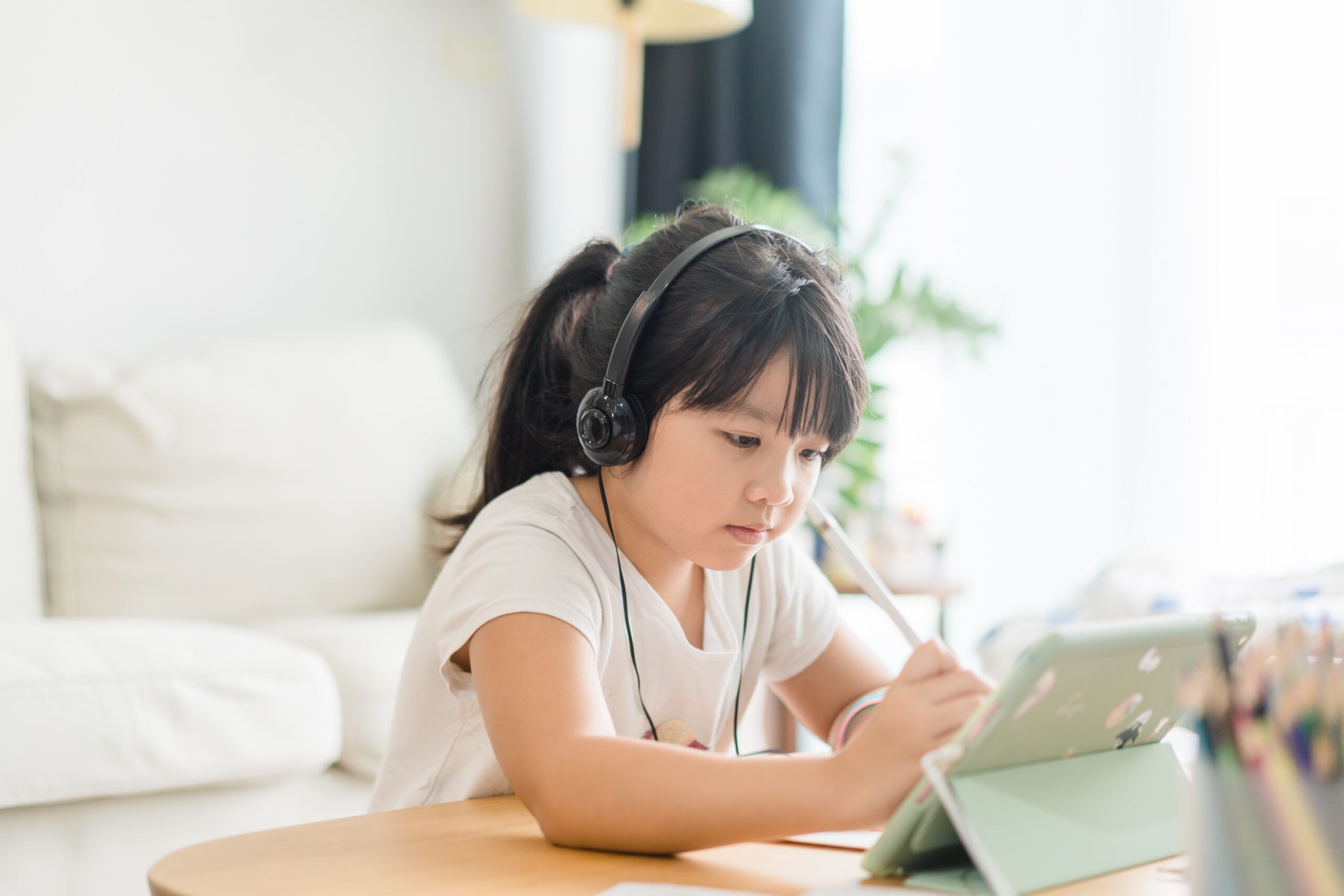 Should you be posting your kids online?