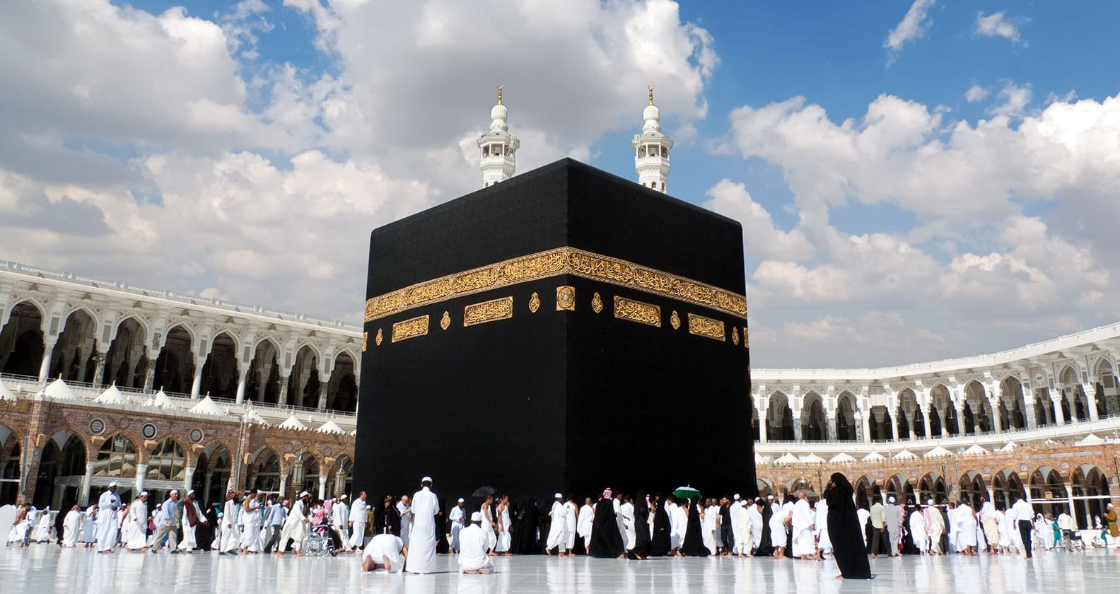 Pilgrims at the Kaaba in Makkah (Mecca) for Hajj.