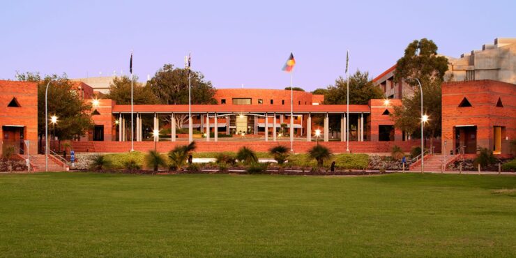 An image of the front of �鶹ֱ�� façade.