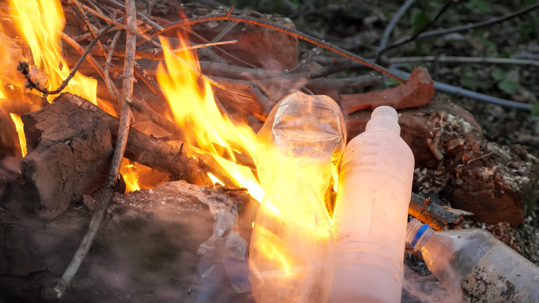 Image for Burning plastic for cooking and heating an emerging crisis, study finds