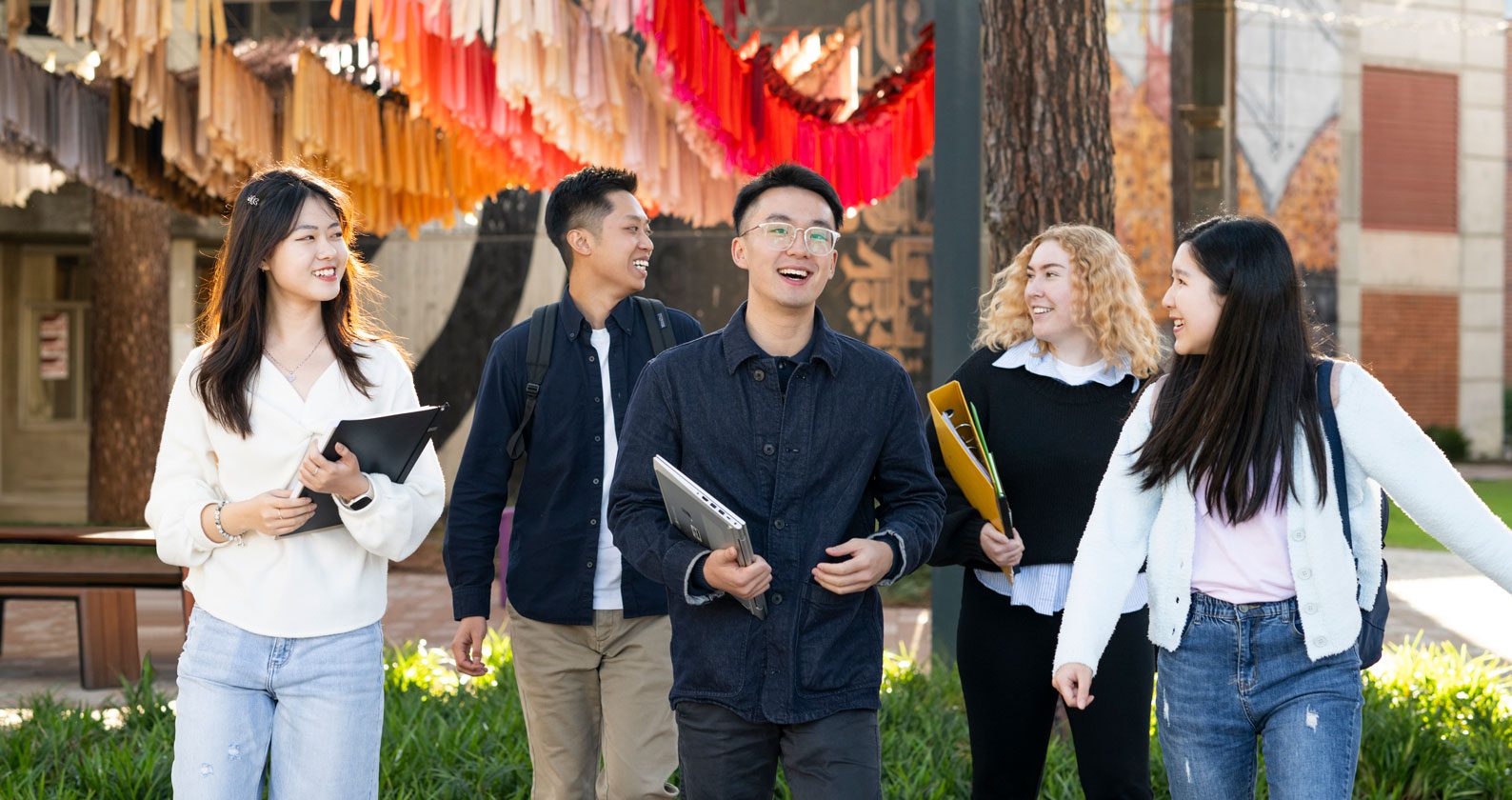 Image for Become a Chinese Content Creator at Curtin