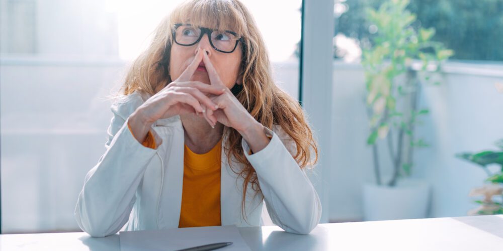 Know when to fold ‘em: Study reveals benefits of dropping unrealistic goals