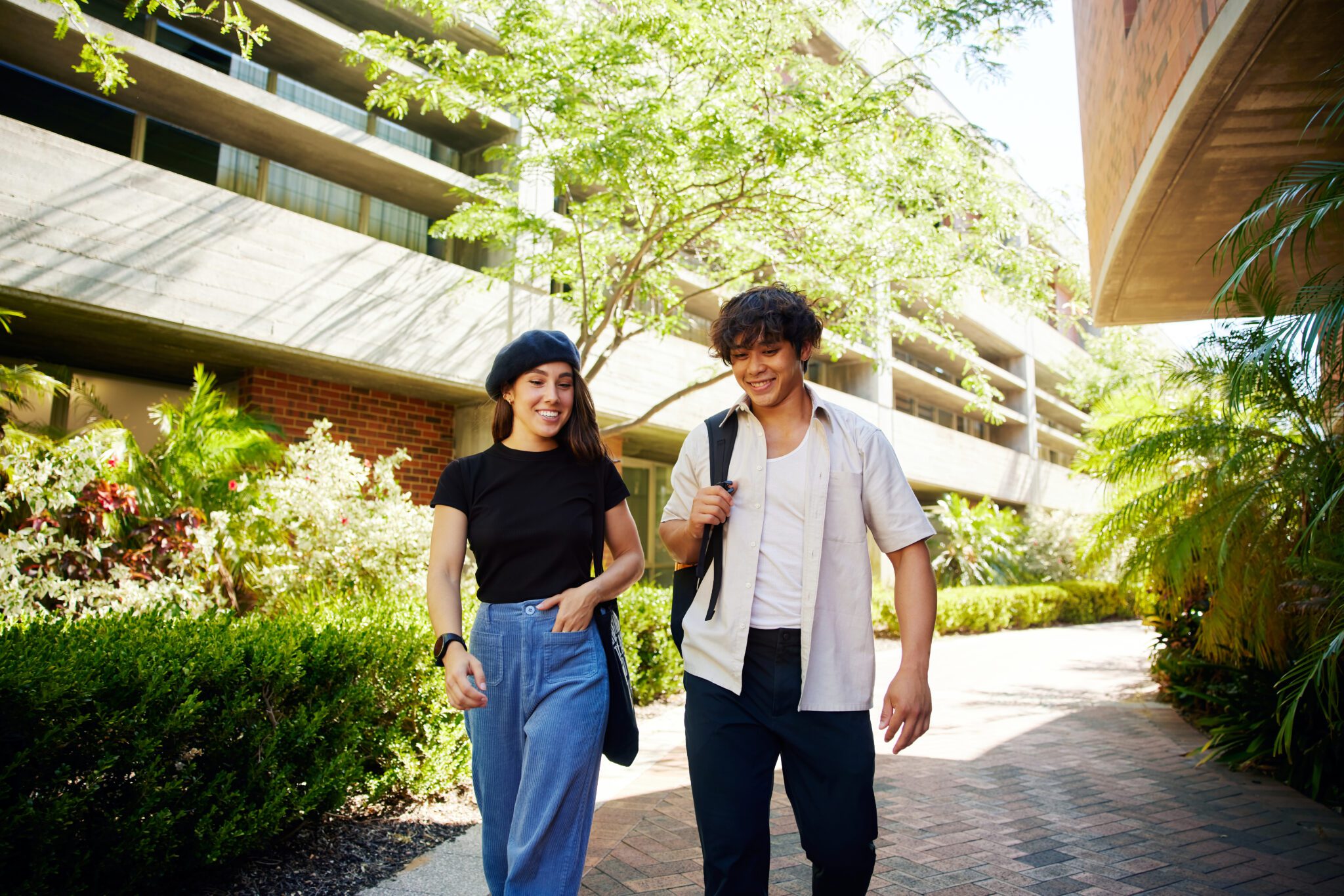 Image for University scholarships in Australia: answers for international students 