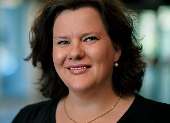 Dr Elizabeth (Liz) Jackson