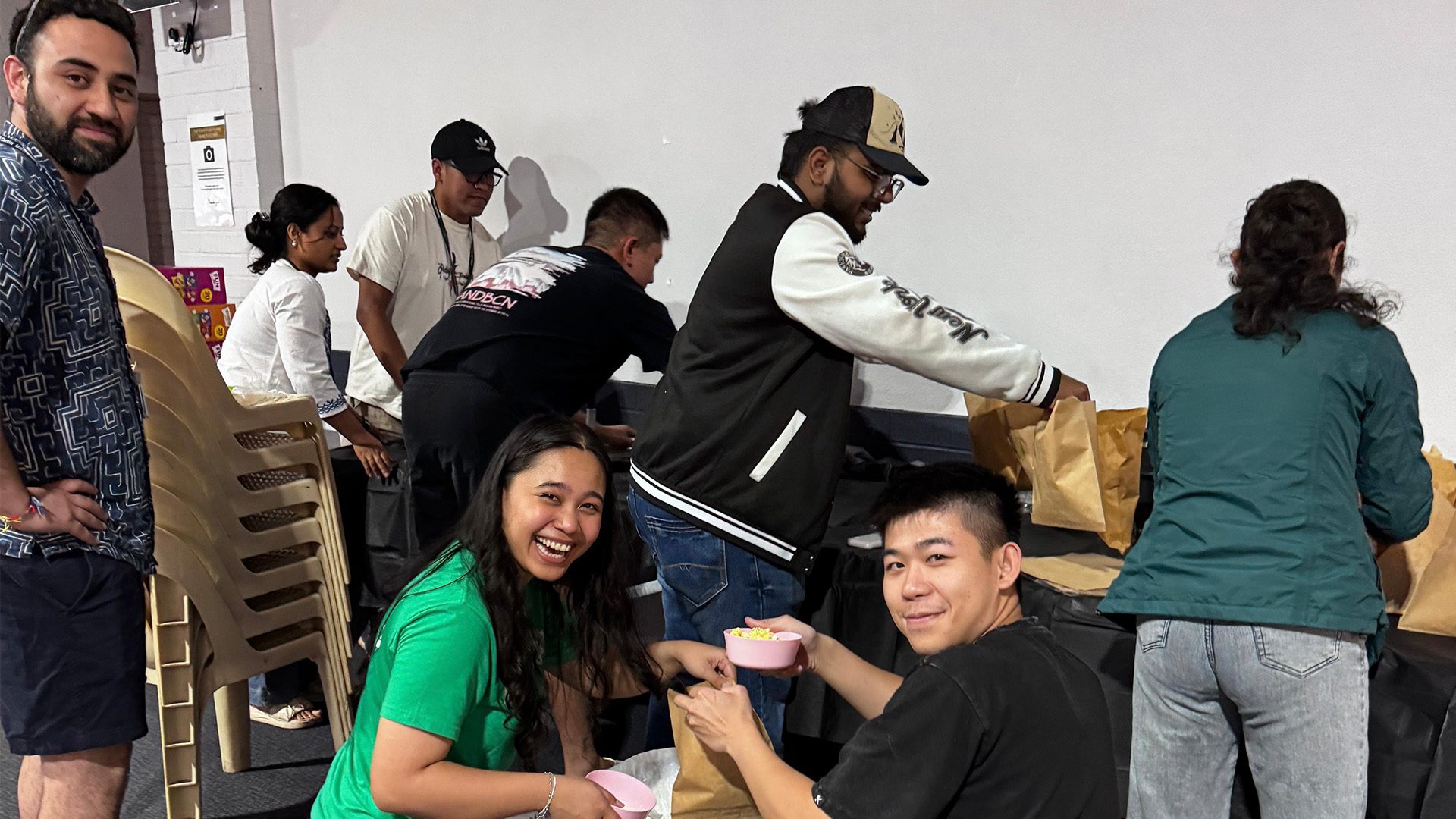 Students eating popcorn at Kalgoorlie.