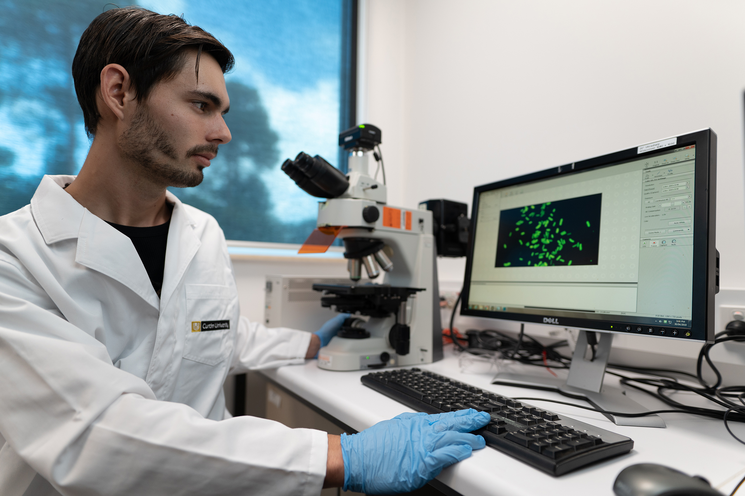 Corrosion and materials education