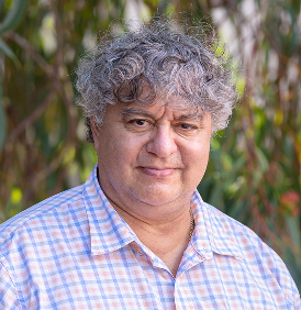 Professor Stephen van Leeuwen