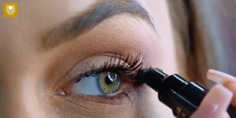 The Quick Flick Founder, Iris Smit | Curtin Alumni Innovator - play video