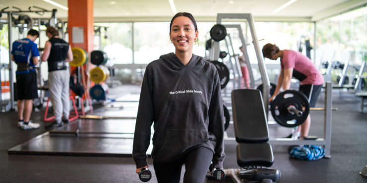 Curtin gym student doing lunges