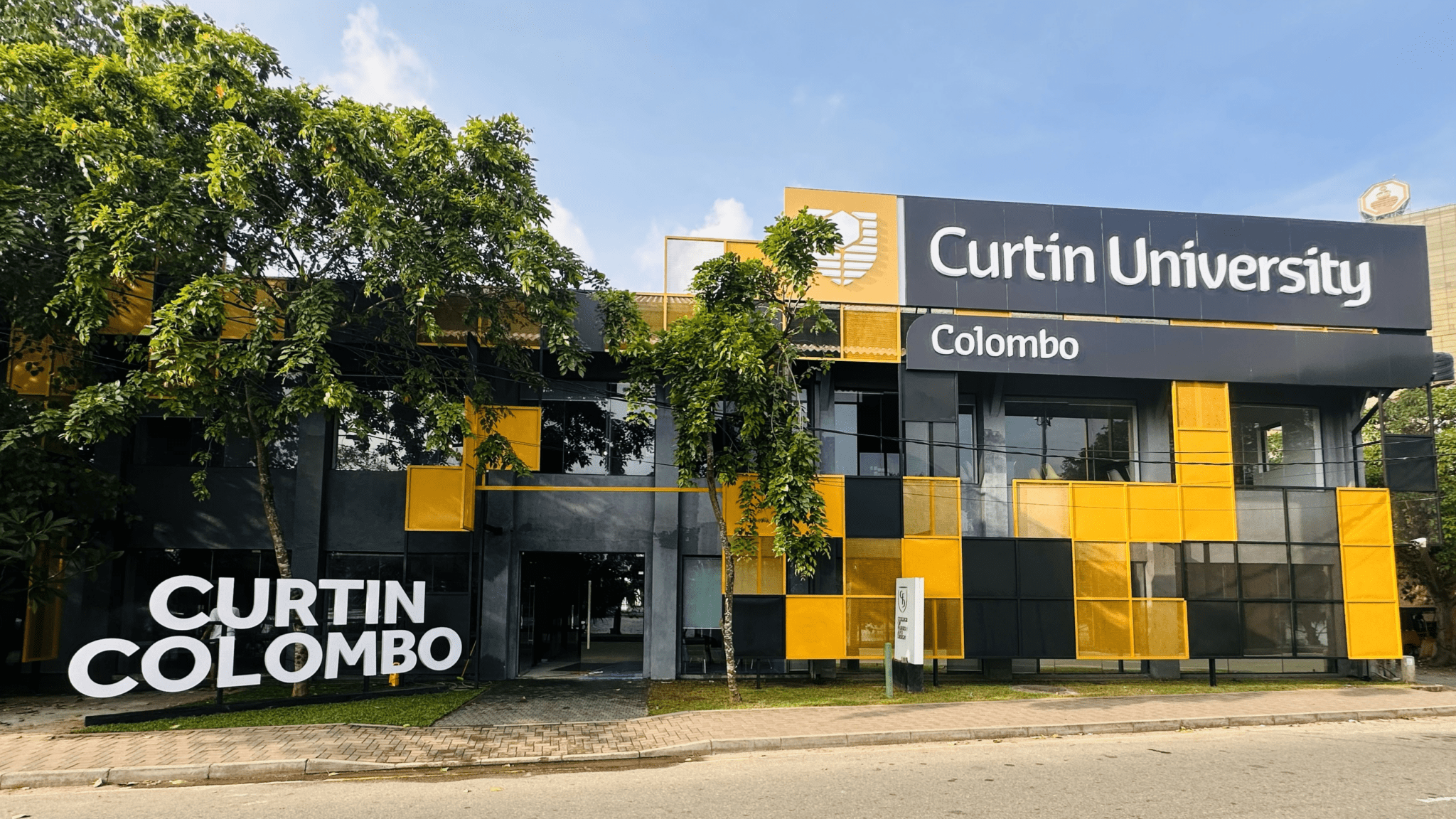 Curtin Colombo