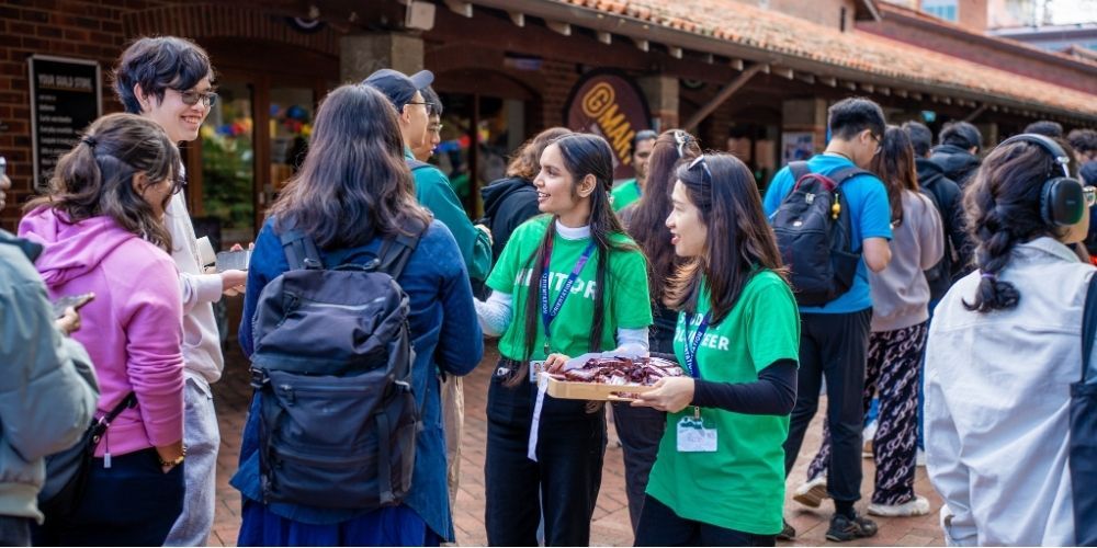 Curtin Mentors - play video