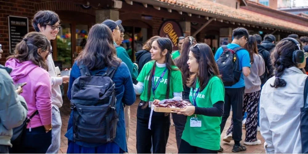 Curtin Mentors - play video