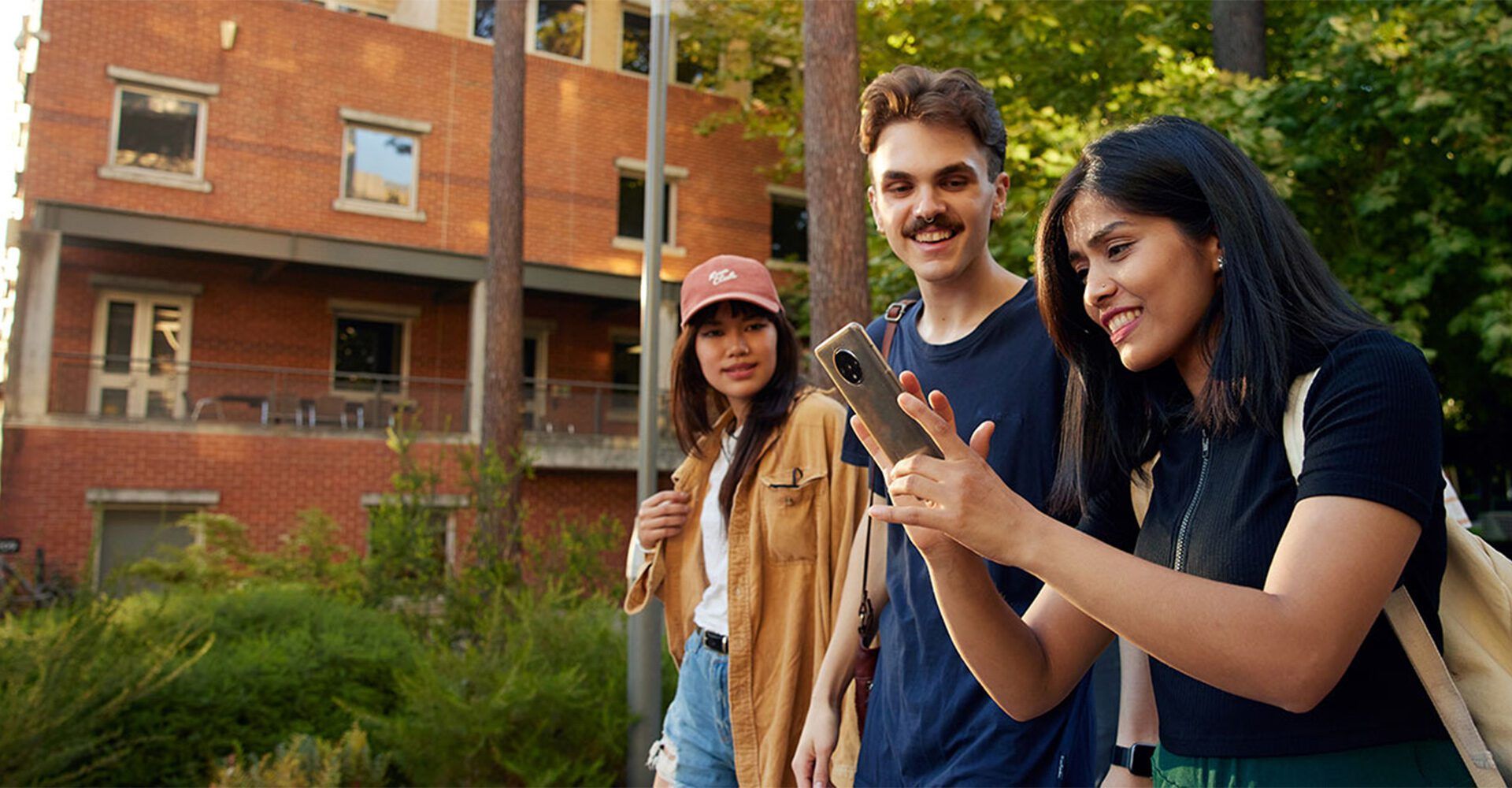 Study an Undergraduate Degree at Curtin University Study an Undergraduate Degree at Curtin University