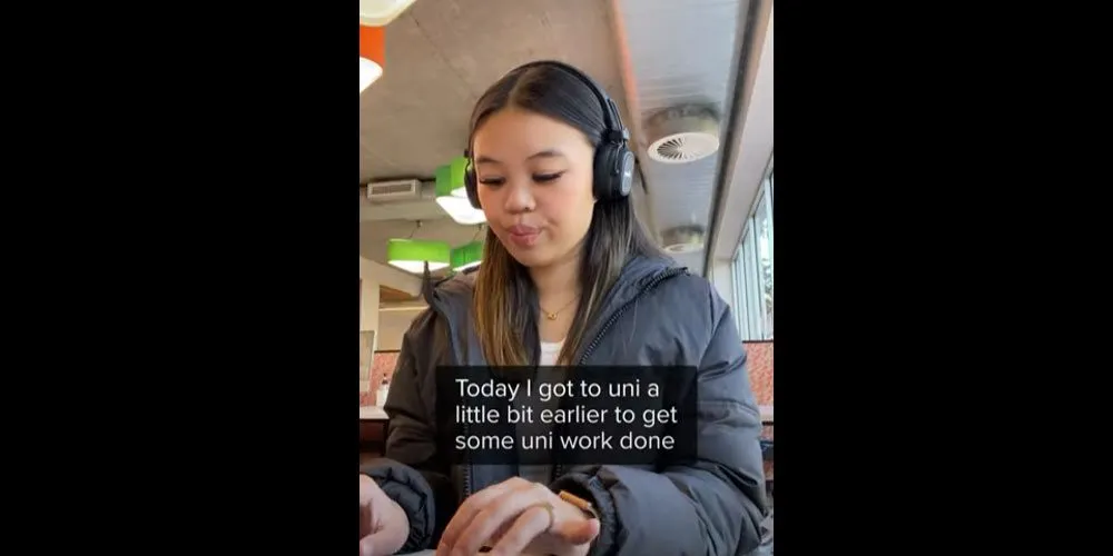 Day in the life of Curtin business student, Angela! - play video