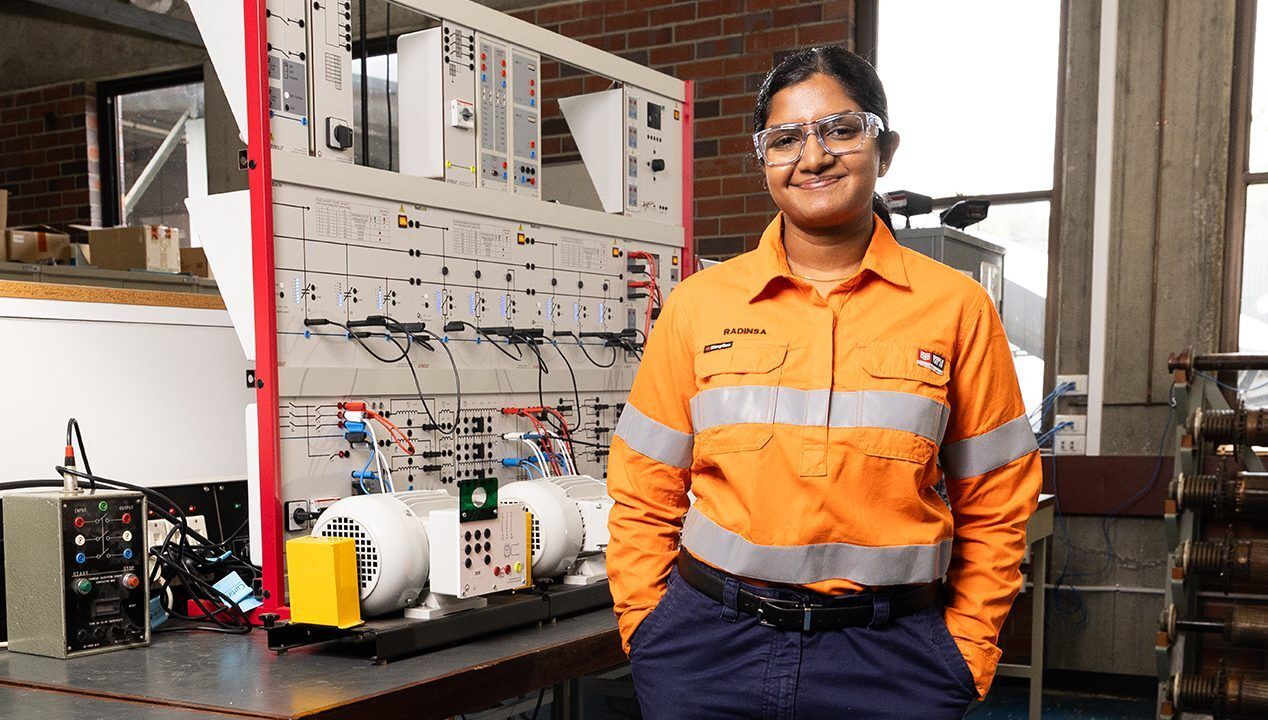 ������Ƶ student Radinsa gaining work experience as an engineer