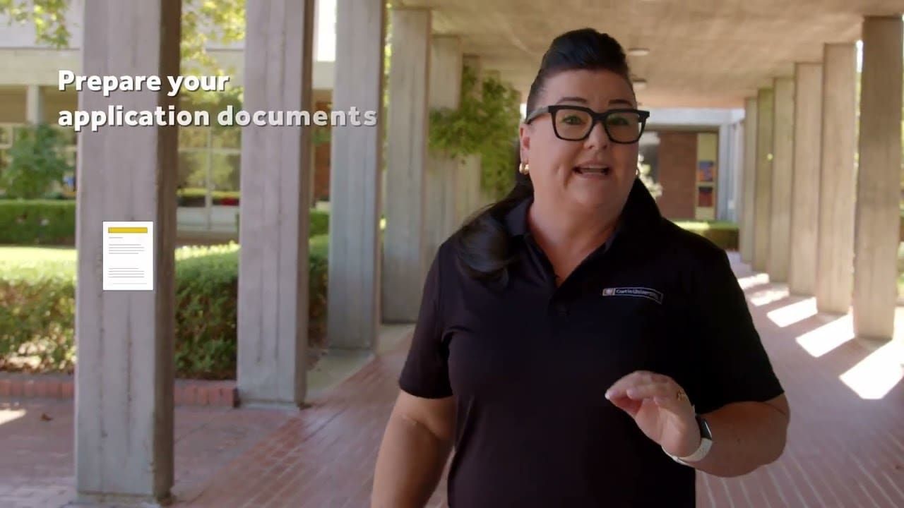 Tina from Curtin Connect - play video