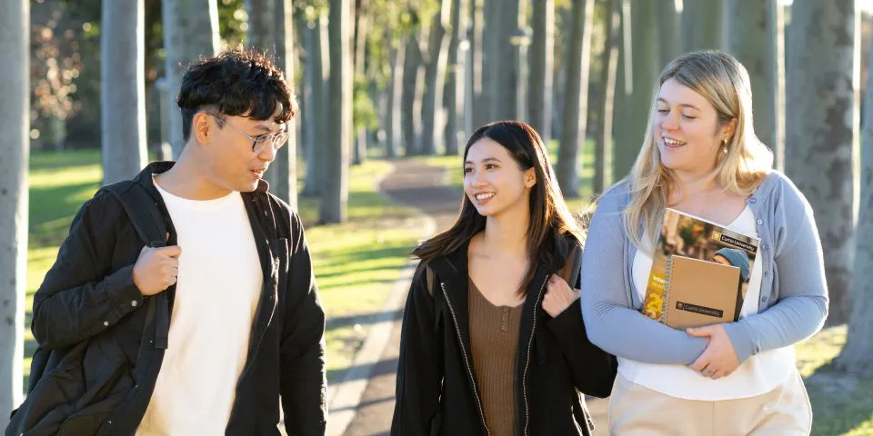 Global Future Leaders Scholarship